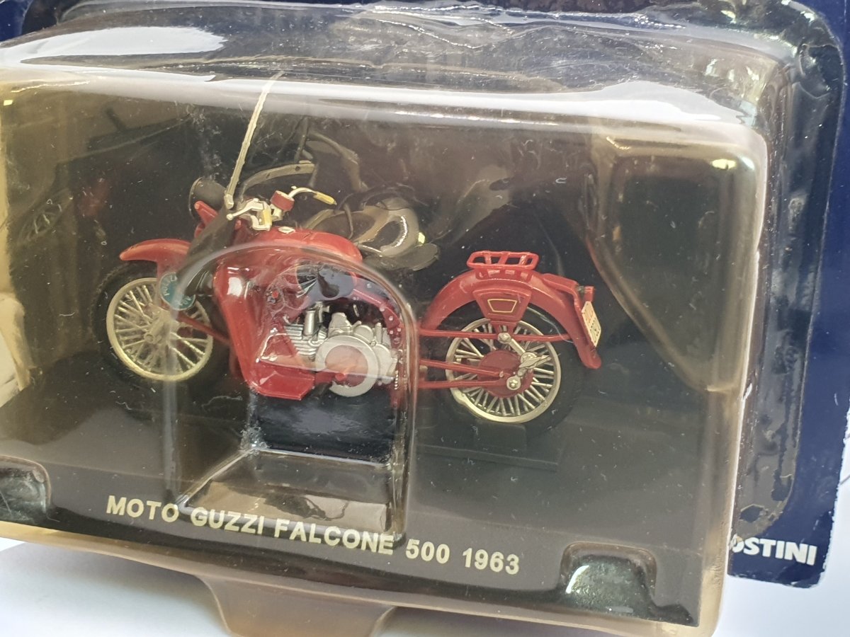 Moto Guzzi Falcone 50 Polizia Starline 1/24 Rosso 1963 - RikiToys - Starline