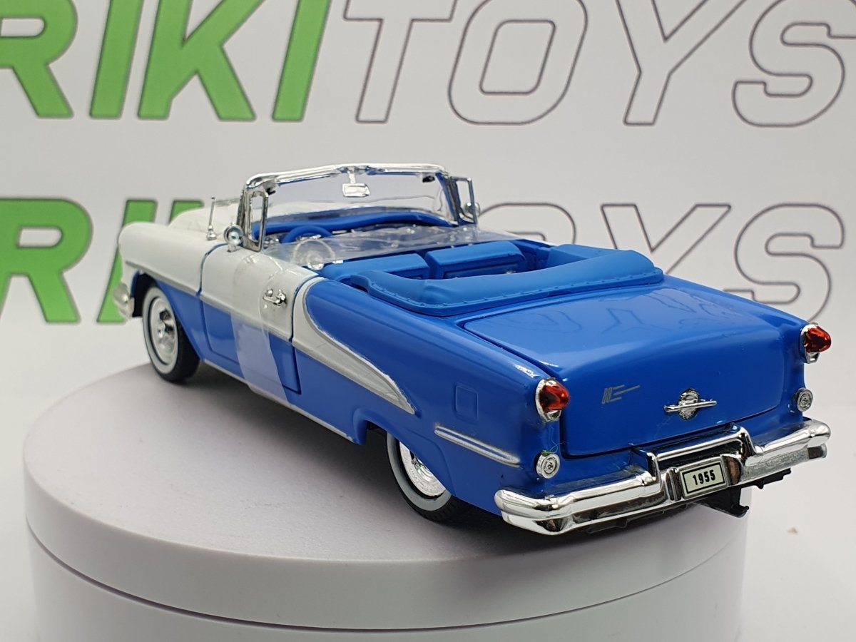 Oldsmobile Super 88 Arko 1/35 Bianco 1955 - RikiToys - Arko