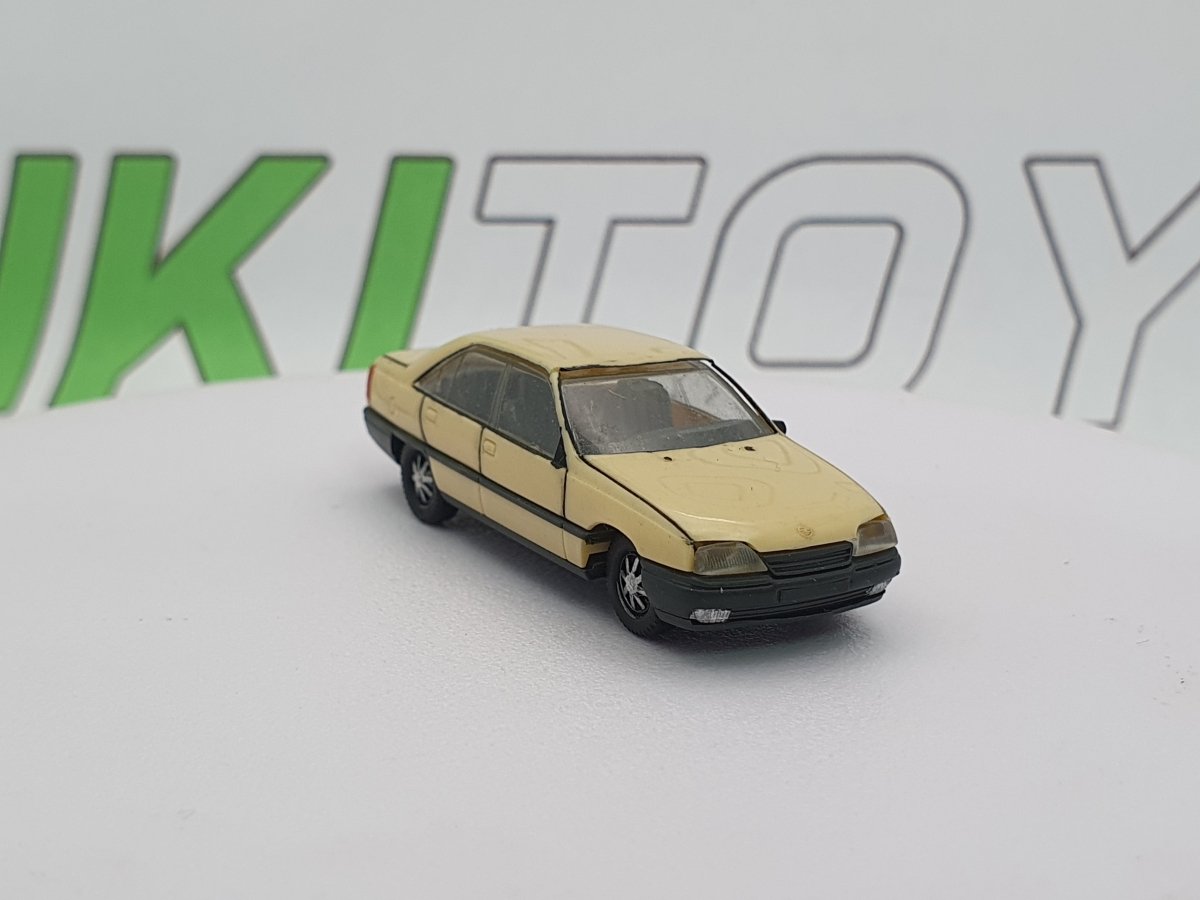 Opel Omega GLS Herpa 1/87 Beige 1986 - RikiToys - Herpa