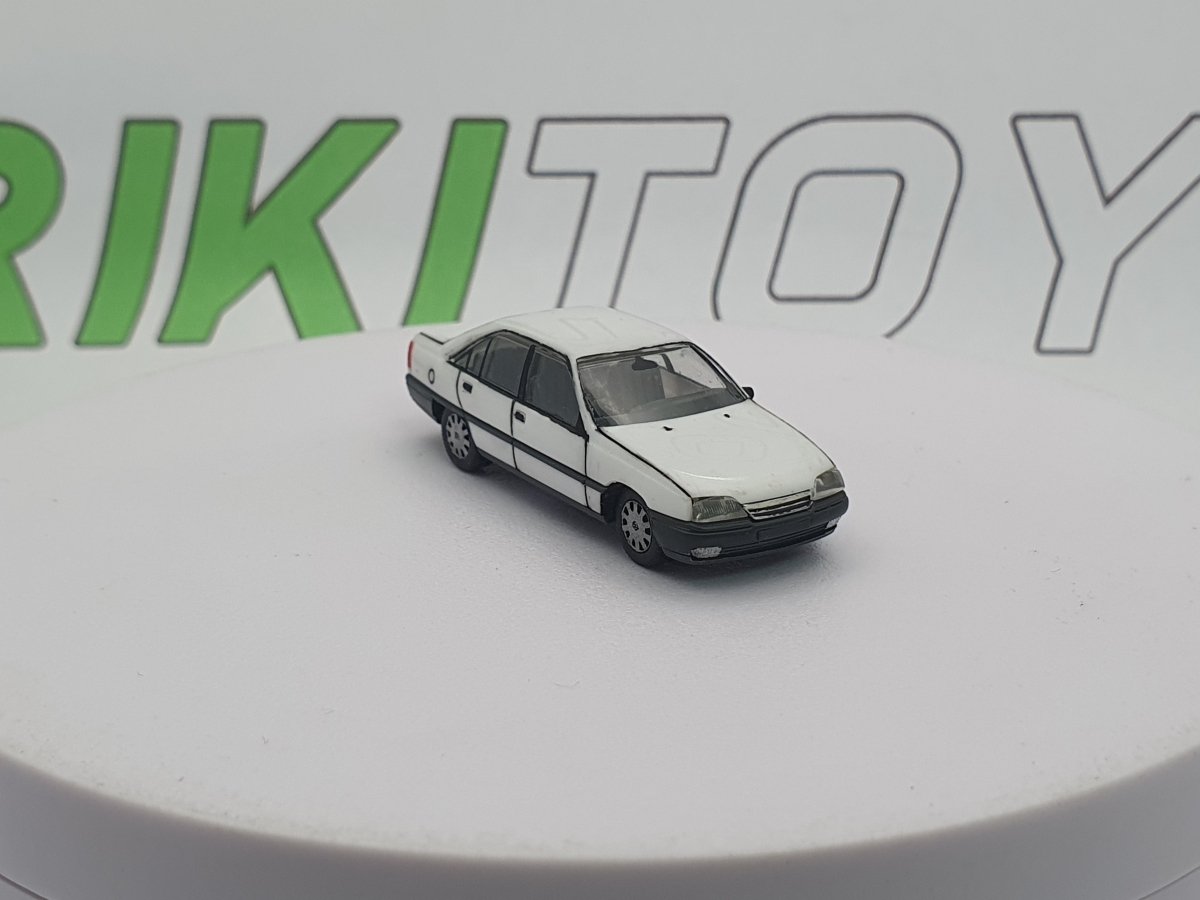 Opel Omega GLS Herpa 1/87 Bianco 1986 - RikiToys - Herpa