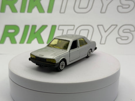 Peugeot 305 Norev 1/43 Argento 1977 - RikiToys - Norev