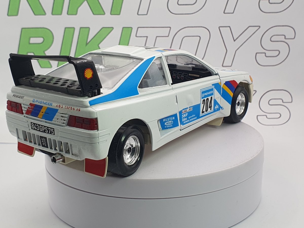 Peugeot 405 T 16 Burago 1/24 Bianco 1988 - RikiToys - Burago