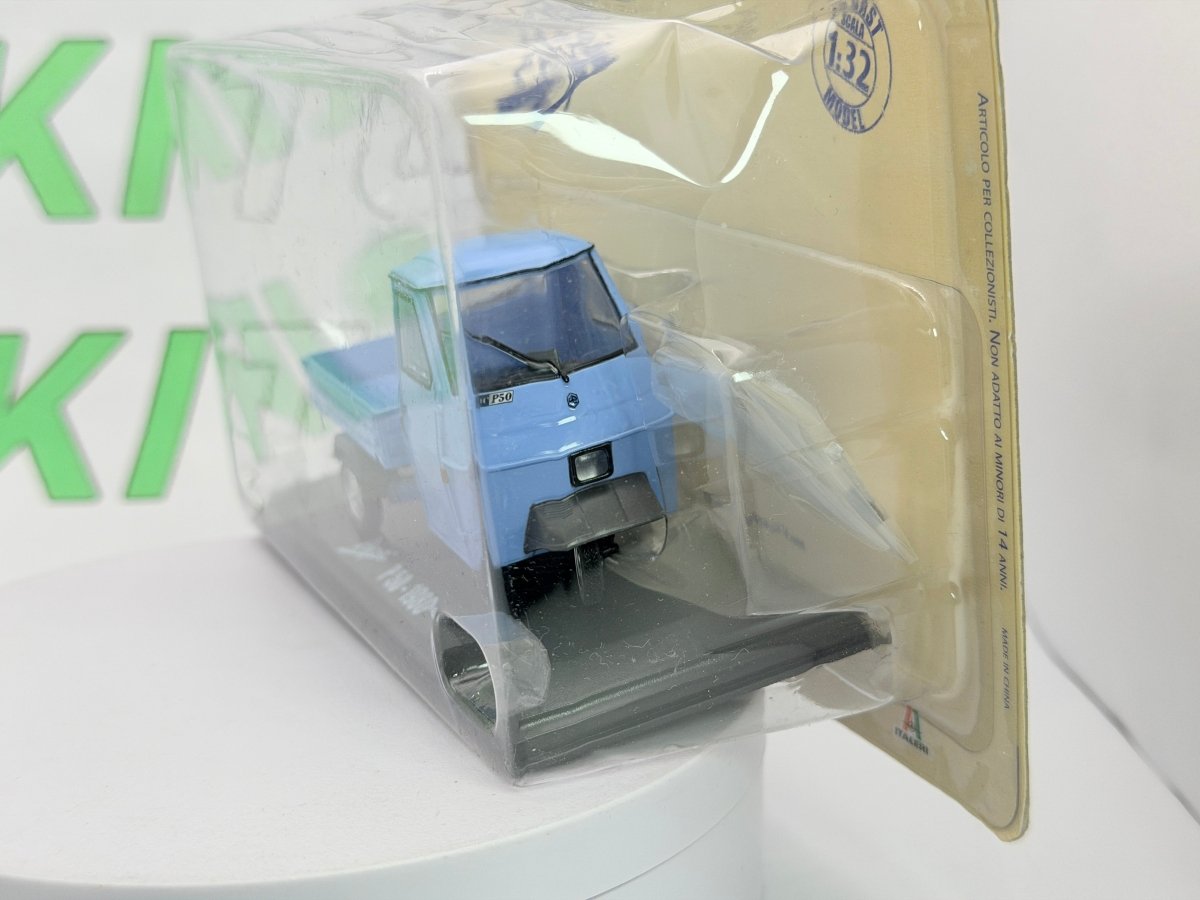 Piaggio Ap PSO Hachette 1/32 Azzurro 1980 - RikiToys - Hachette