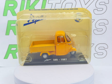 Piaggio Ape 500 Italeri 1/32 Giallo 1967 - RikiToys - Italeri