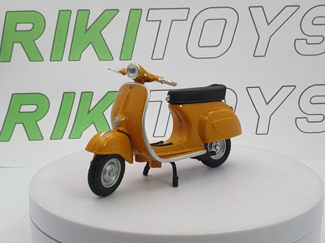 Piaggio Vespa 50 R Maisto 1/18 Arancione 1973 - RikiToys - Maisto