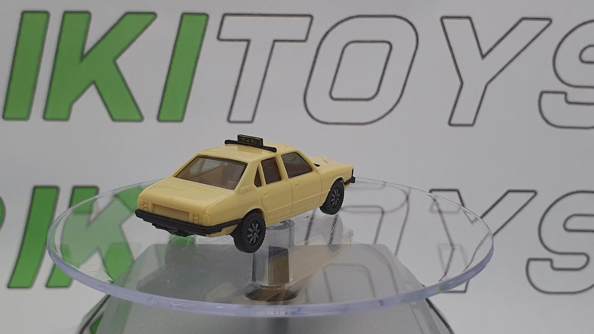 BMW 528i E12 Taxi Herpa 1/87 Beige 1972