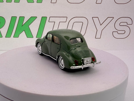 Renault 4 CV Solido 1/43 Verde chiaro - RikiToys - Solido