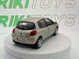 Renault Clio 3 New Ray 1/35 Argento - RikiToys - New Ray