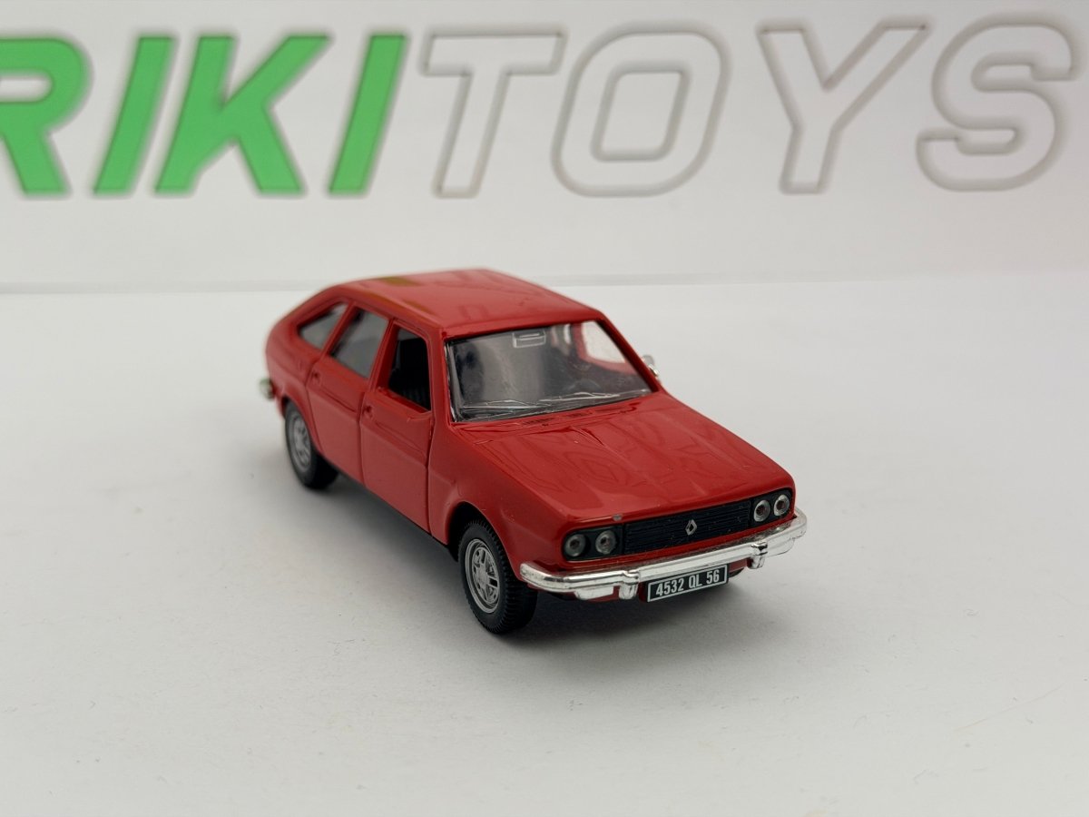 Renault R30 Norev 1/43 Rosso - RikiToys - Norev