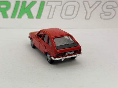 Renault R30 Norev 1/43 Rosso - RikiToys - Norev