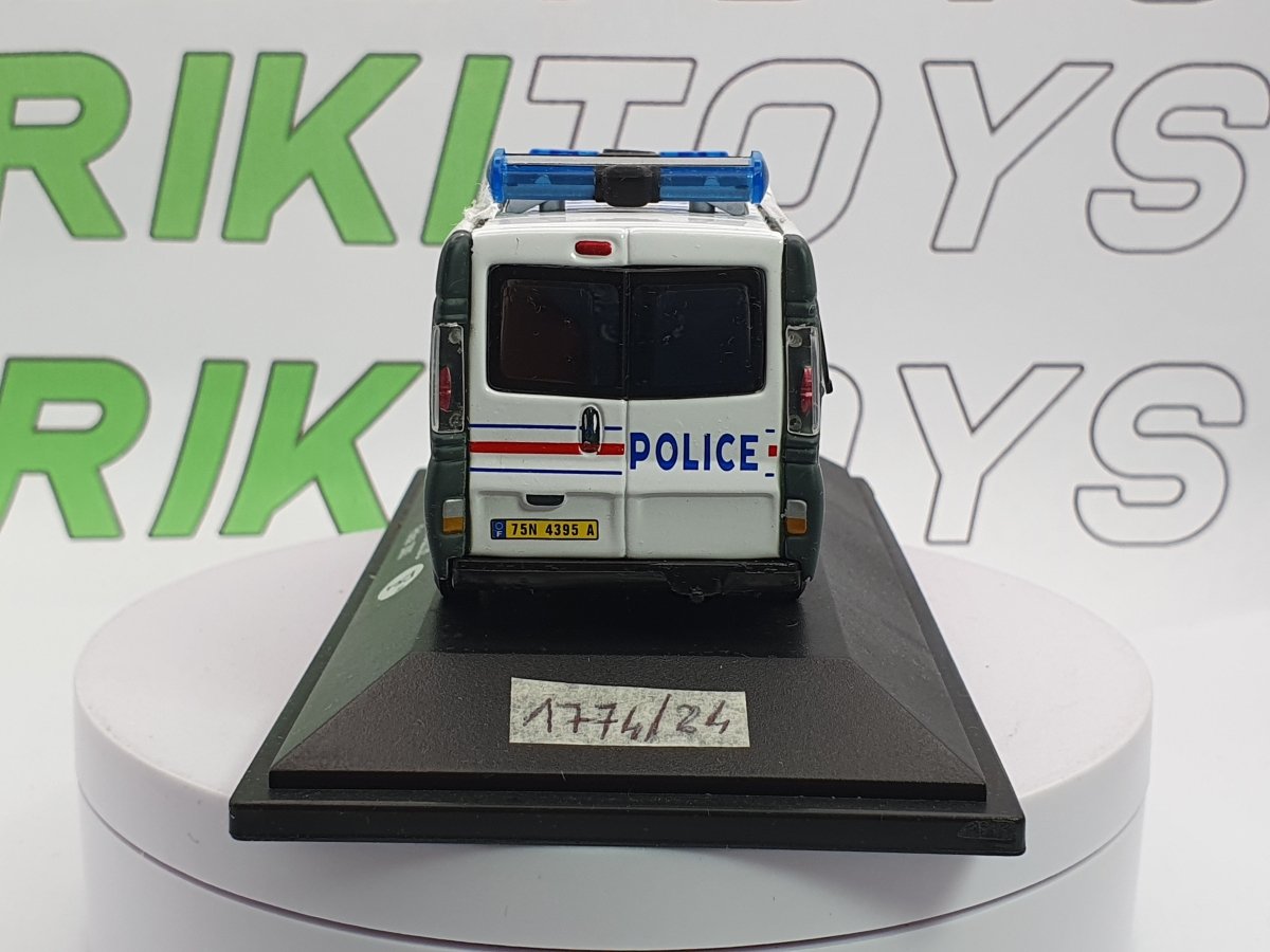 Renault Trafic Edicola 1/43 Bianco 2003 - RikiToys - Edicola