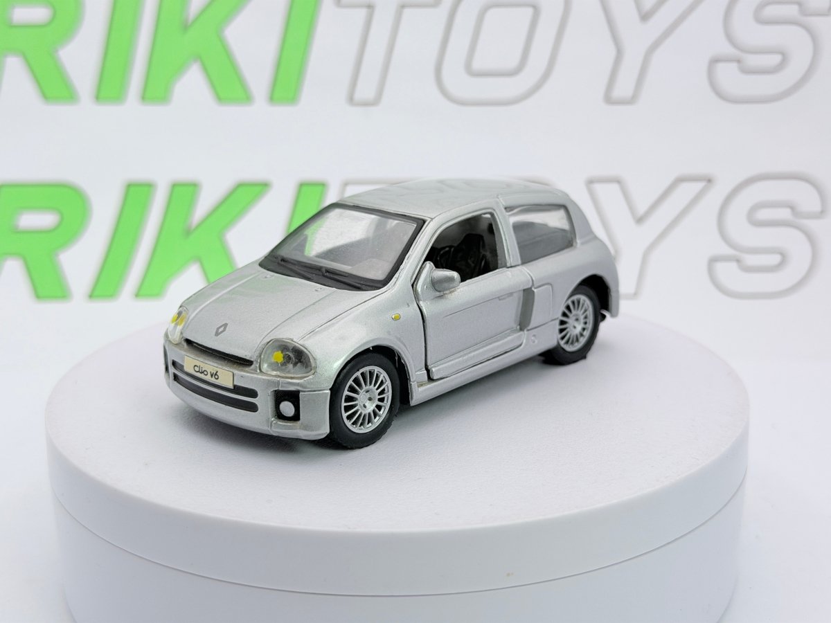 Renualt Clio V6 Sport Maisto 1/38 Argento - RikiToys - Maisto