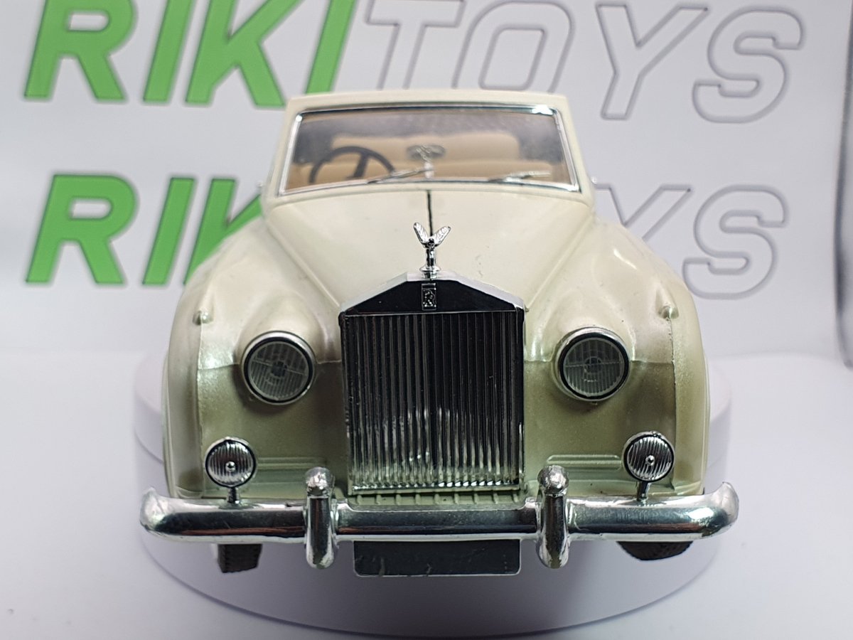 Rolls Royce Silver Cloud 2 Solido 1/18 Bianco Perlato - RikiToys - Solido#