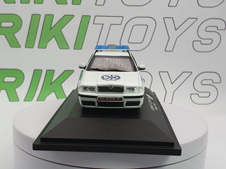 Skoda Octavia Edicola 1/43 Bianco 1998 - RikiToys - Edicola