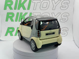 Smart City-Coupé Maisto 1/18 Bianco 1997 - RikiToys - Maisto
