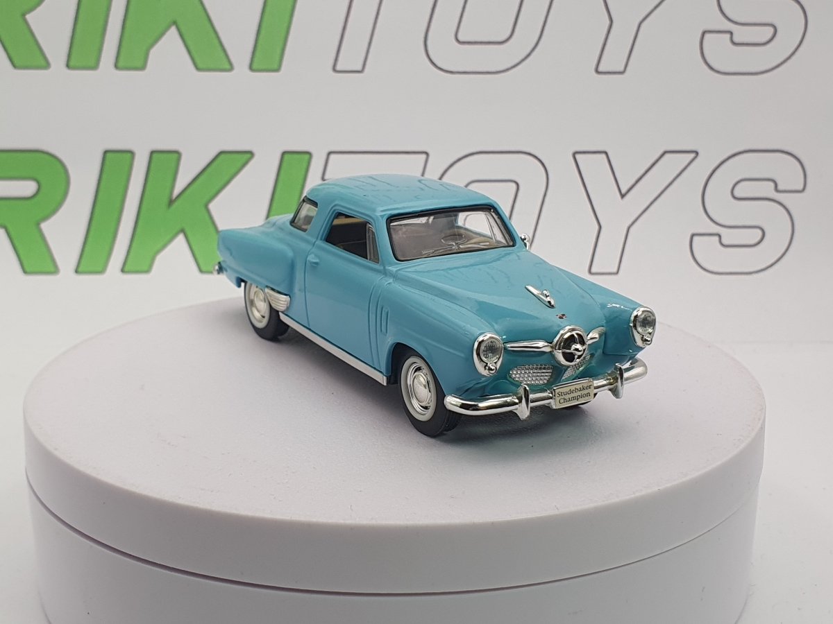StudeBacker Champion Road Signature 1/43 Verde 1950 - RikiToys - Road Signature