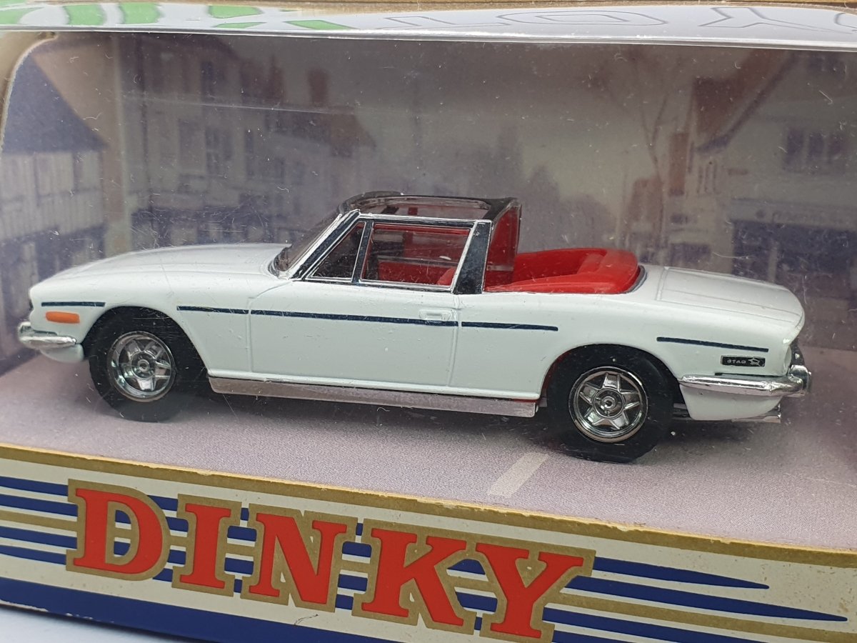 Triumph Stag Dinky 1/43 Bianco 1969 - RikiToys - Dinky