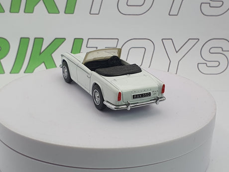 Triumph TR3 A IRS Dinky 1/43 Bianco 1965 - RikiToys - Dinky