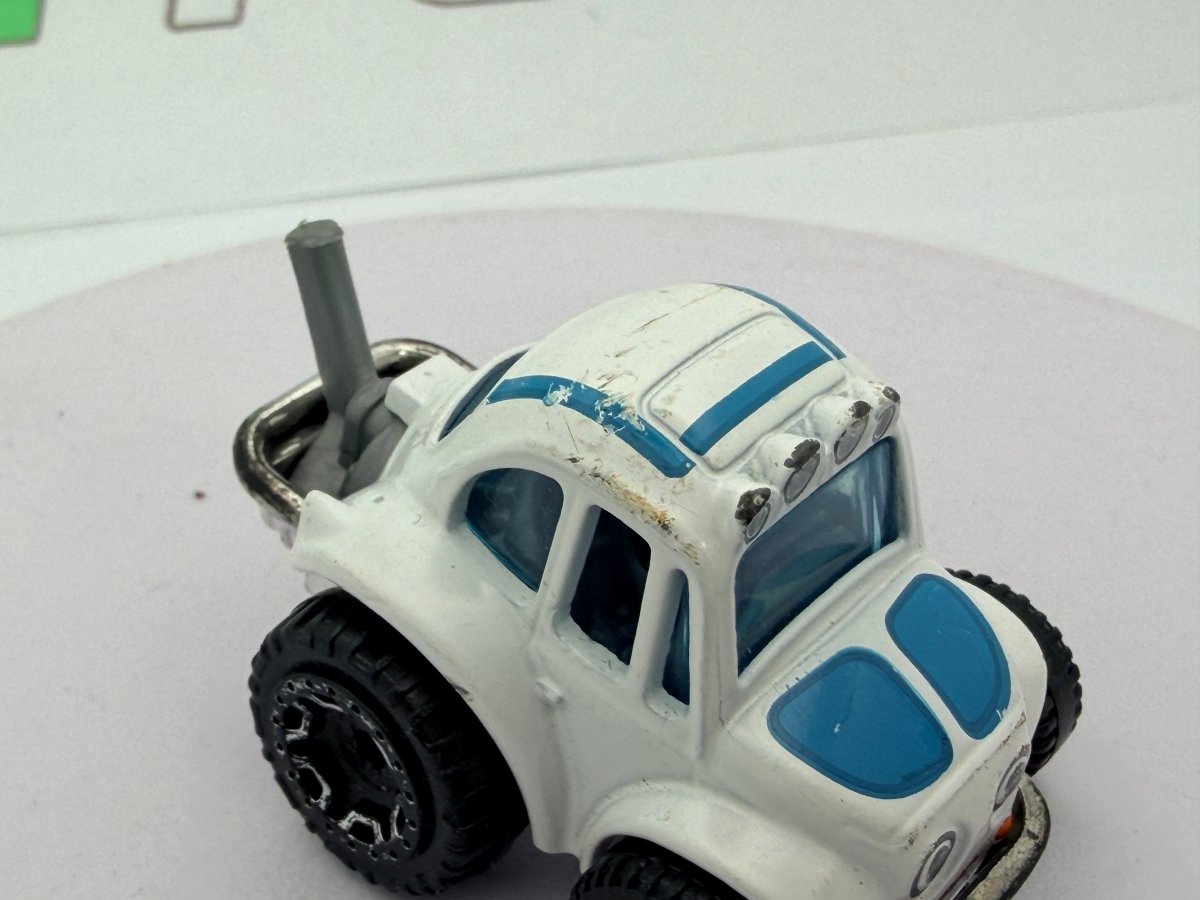 Volkswagen Baja Bug Hot Wheels 1/60 Bianco - RikiToys - Hot Wheels