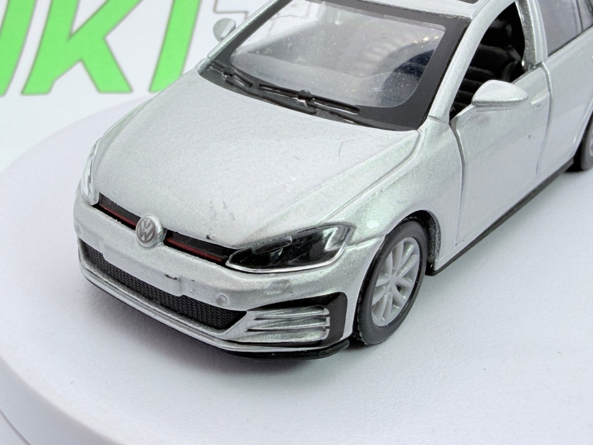 Volkswagen Golf 7 GTI Maisto 1/38 Argento - RikiToys - Maisto