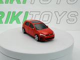 Volkswagen Golf 7 GTI Maisto 1/60 Rosso - RikiToys - Maisto