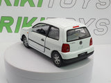 Volkswagen Lupo Kinsmart 1/28 Bianco 1998 - RikiToys - Kinsmart#