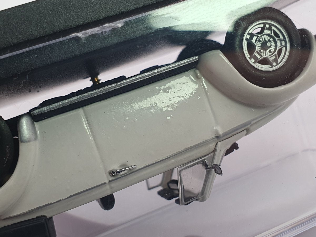 Volkswagen Maggiolone Cabrio Minichamps 1/43 Bianco 1974 - RikiToys - Minichamps