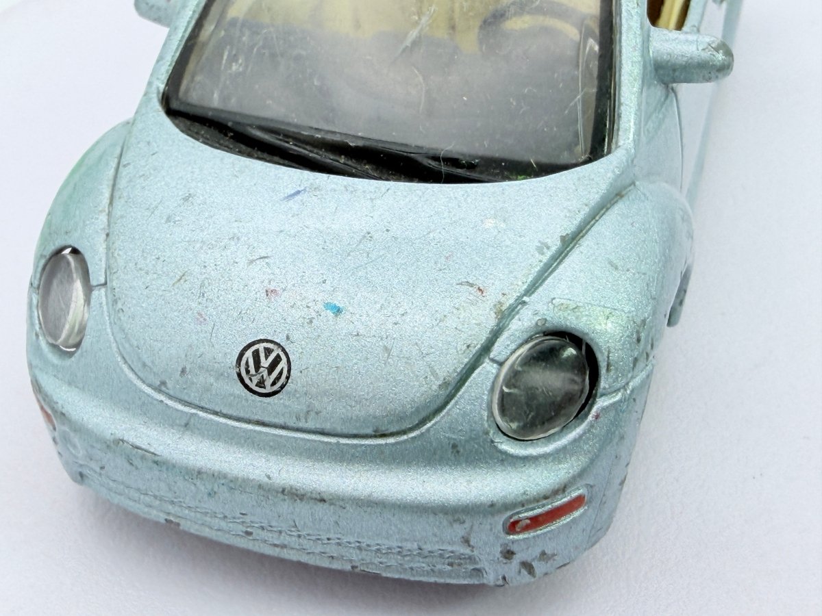 Volkswagen New Beetle Cabrio Maisto 1/43 Azzurro metallizzato - RikiToys - Maisto#