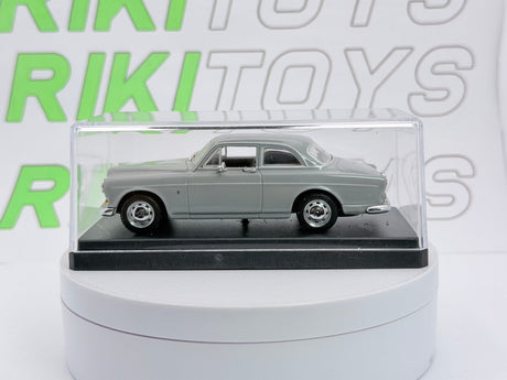 Volvo 121 Amazon Minichamps 1/43 Grigio - RikiToys - Minichamps