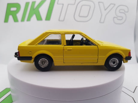 Ford Escort 1978 Corgi Toys 1/43 - RikiToys - Corgi Toys#